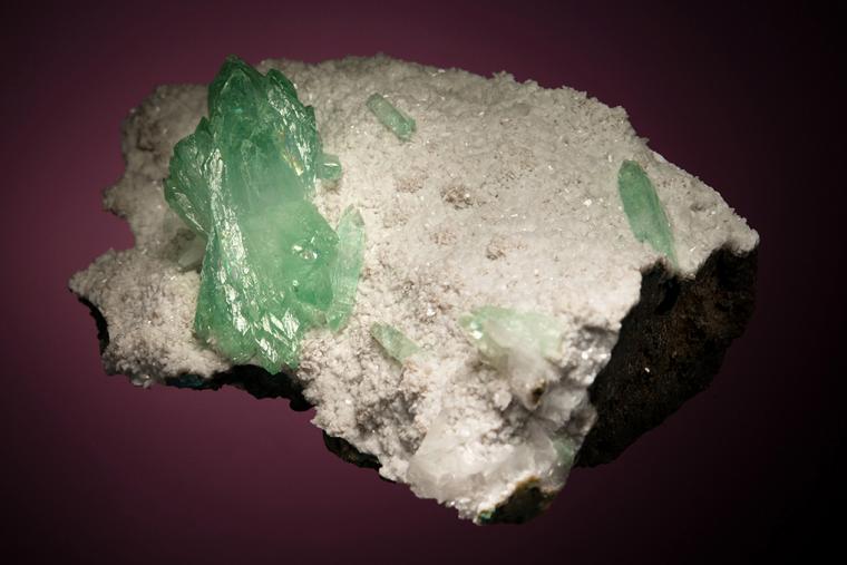 FLUORAPOPHYLLITE-(K)