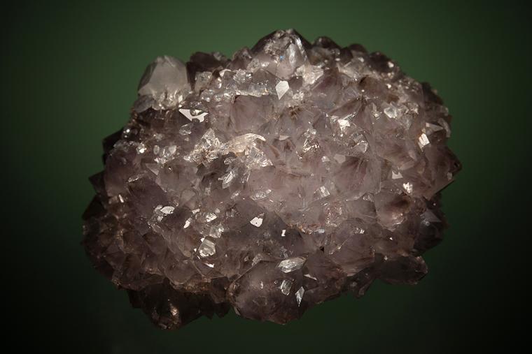 FLUORAPOPHYLLITE-(K) on QUARTZ var. Amethyst