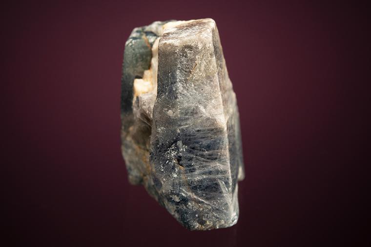 CORUNDUM var. Sapphire