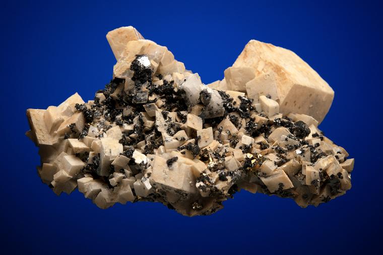 ANKERITE on DOLOMITE with SPHALERITE