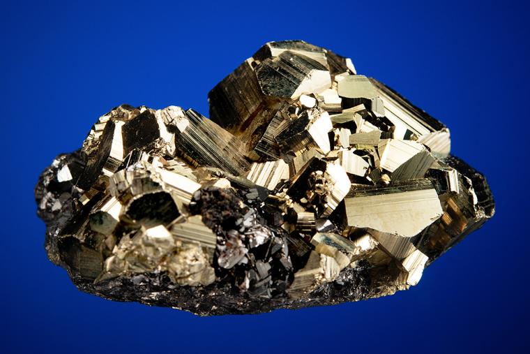 PYRITE ON SPHALERITE
