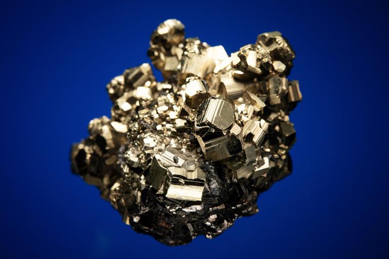 PYRITE ON SPHALERITE