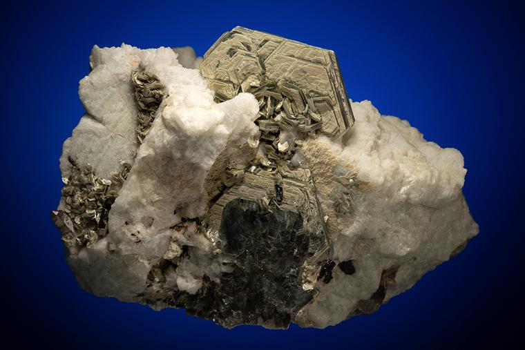 MUSCOVITE on ALBITE