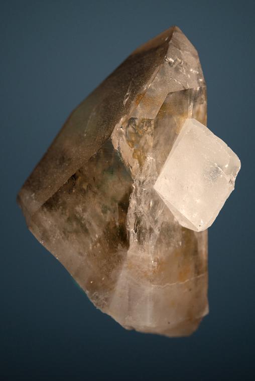 PHENAKITE on QUARTZ var. Smoky