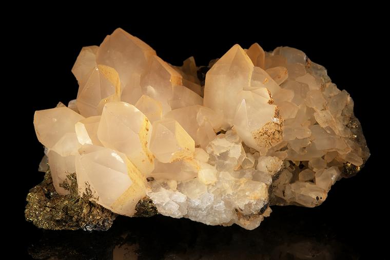 QUARTZ on PYRITE