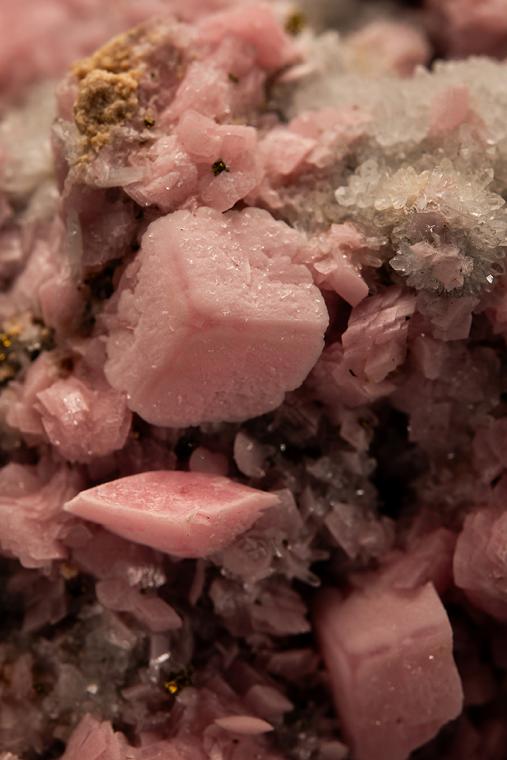 RHODOCHROSITE on QUARTZ