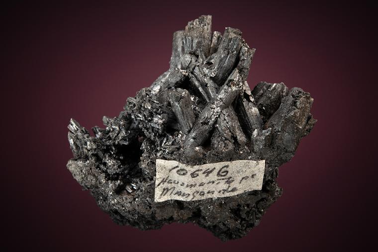 HAUSMANNITE after MANGANITE
