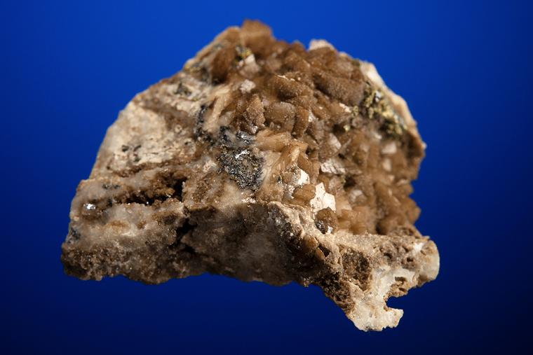 PYRARGYRITE on CHALCOPYRITE and SIDERITE