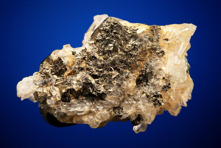 CHALCOPYRITE with PYRITE on QUARTZ