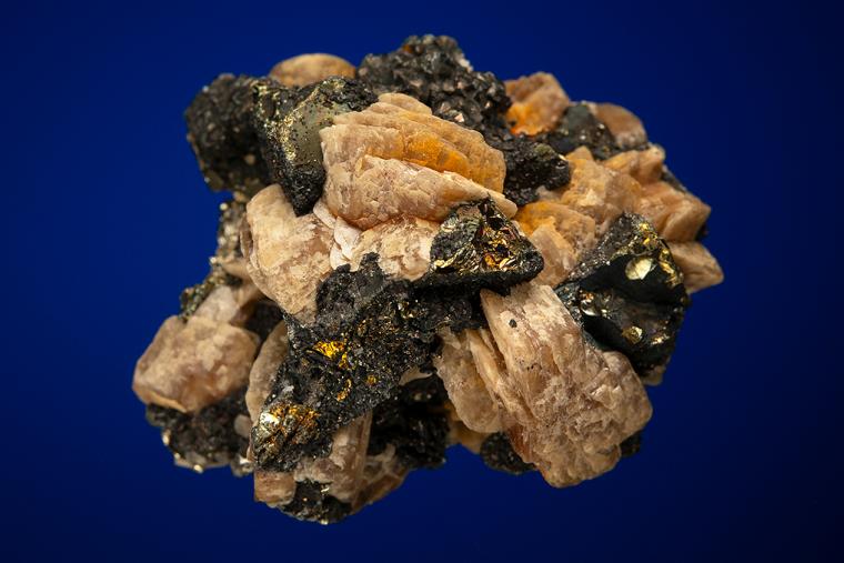 CHALCOPYRITE with TENNANTITE and SIDERITE