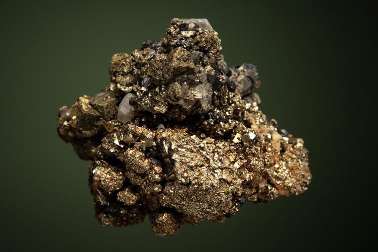 FLUORAPATITE with BARITE and GALENA on PYRITE