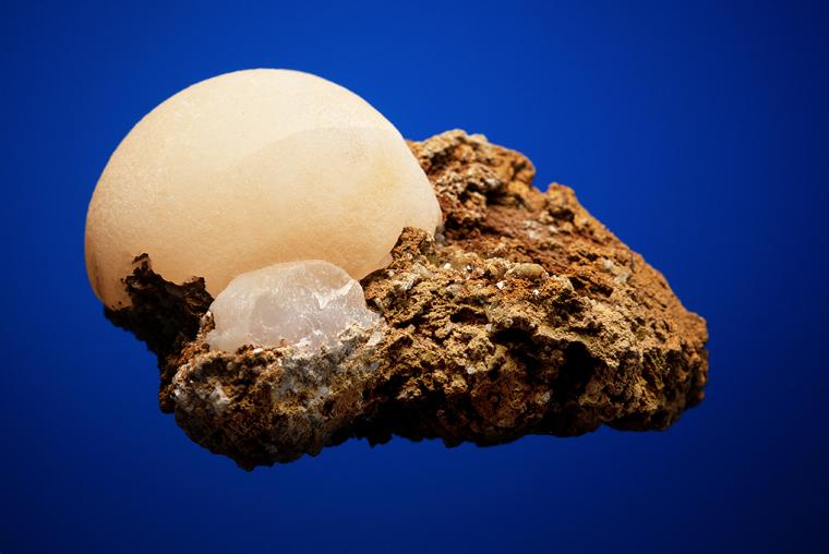 SMITHSONITE with ADAMITE