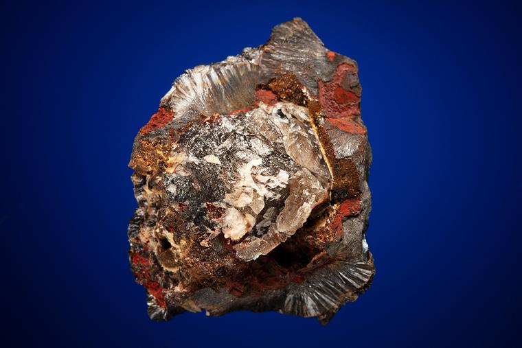 QUARTZ var. Onegite on GOETHITE