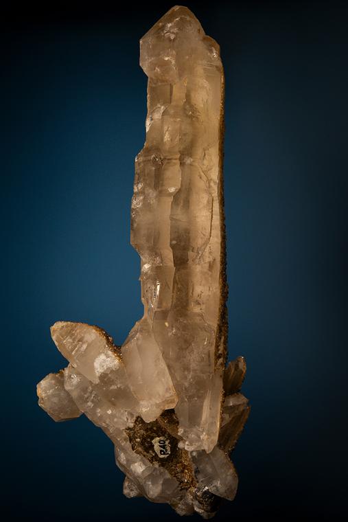 SCHEELITE on QUARTZ
