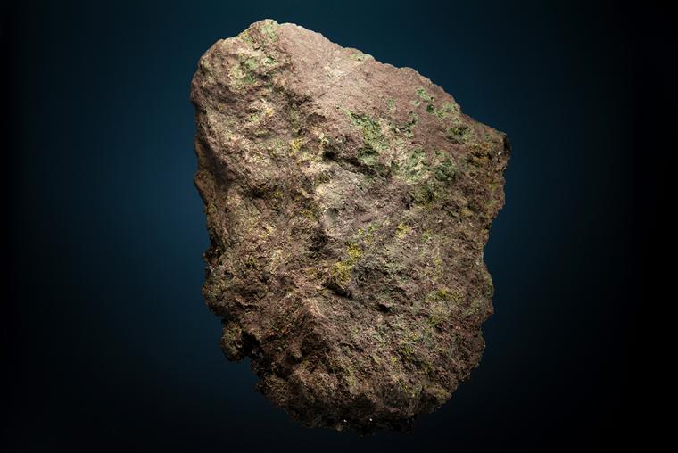COPPER in CALCITE on EPIDOTE