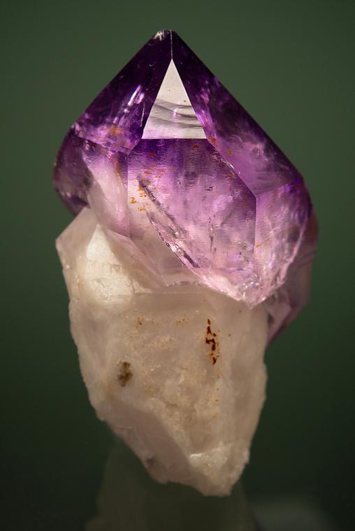 QUARTZ var. Amethyst
