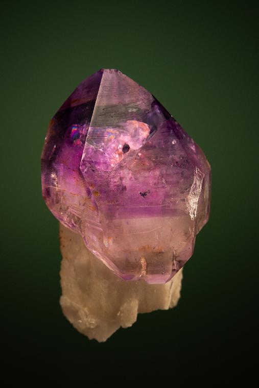 QUARTZ var. Amethyst