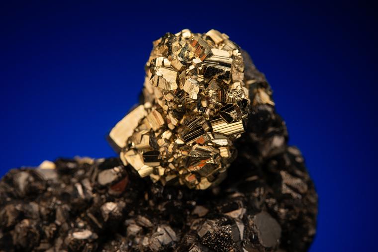 PYRITE after PYRRHOTITE on SPHALERITE