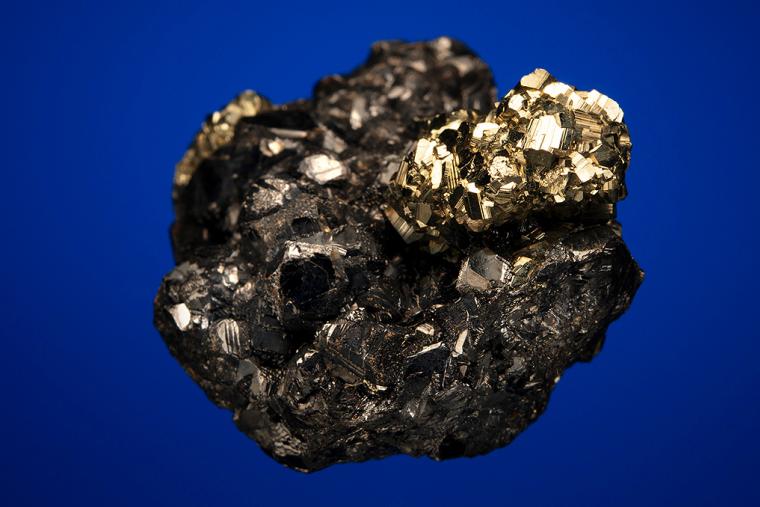 PYRITE after PYRRHOTITE on SPHALERITE