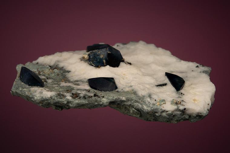 BENITOITE