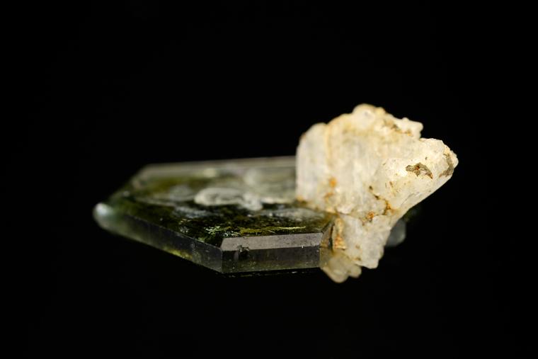 FLUORAPATITE