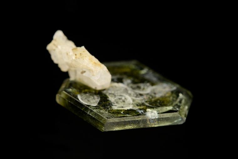 FLUORAPATITE